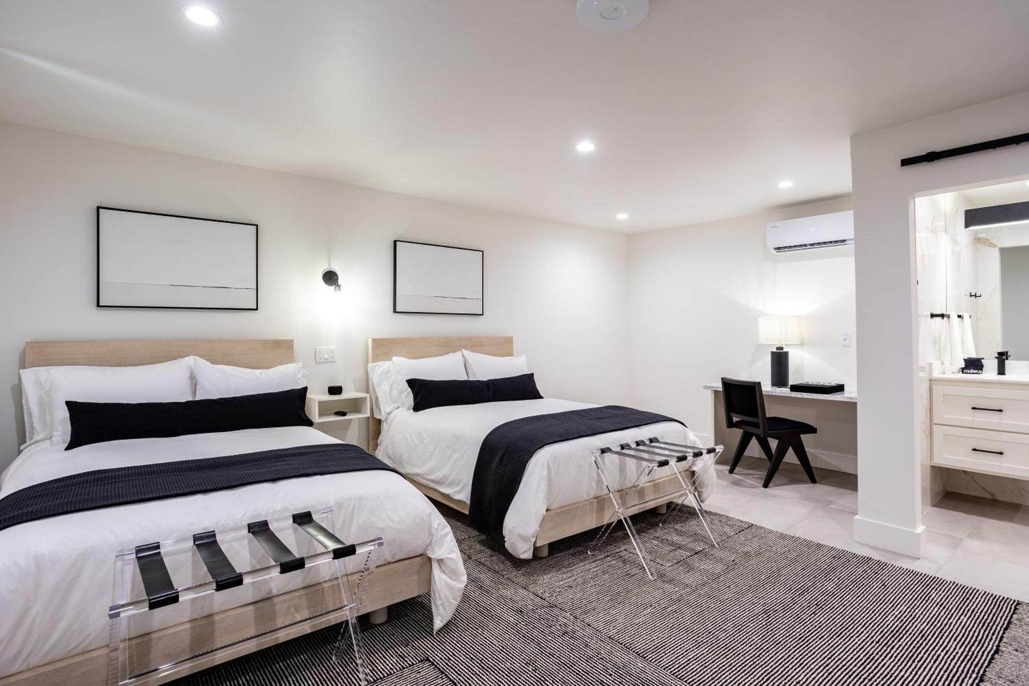 Hotel Bayit Salida Bagian luar foto