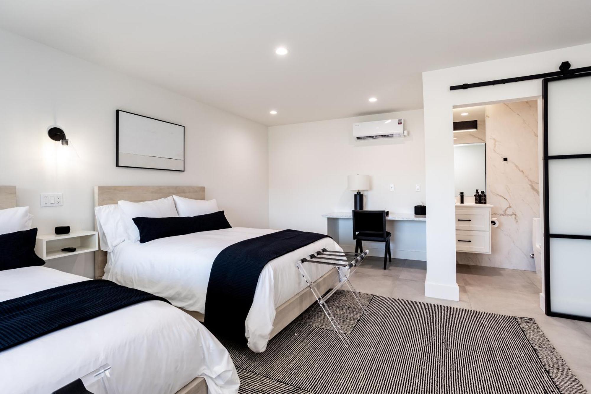Hotel Bayit Salida Bagian luar foto